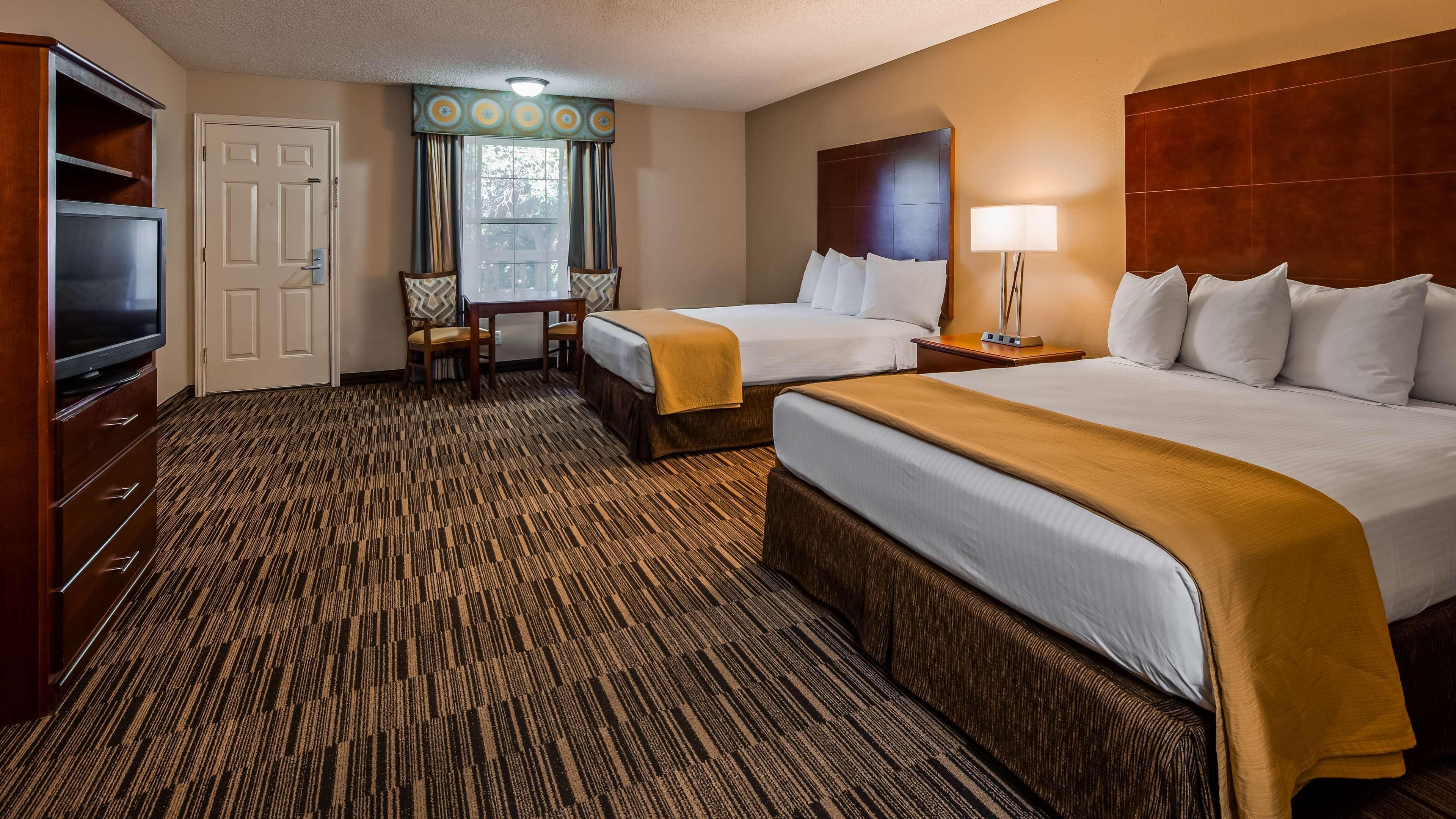 Best Western Sunday House Inn Kerrville Exterior photo