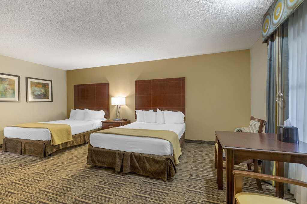 Best Western Sunday House Inn Kerrville Room photo