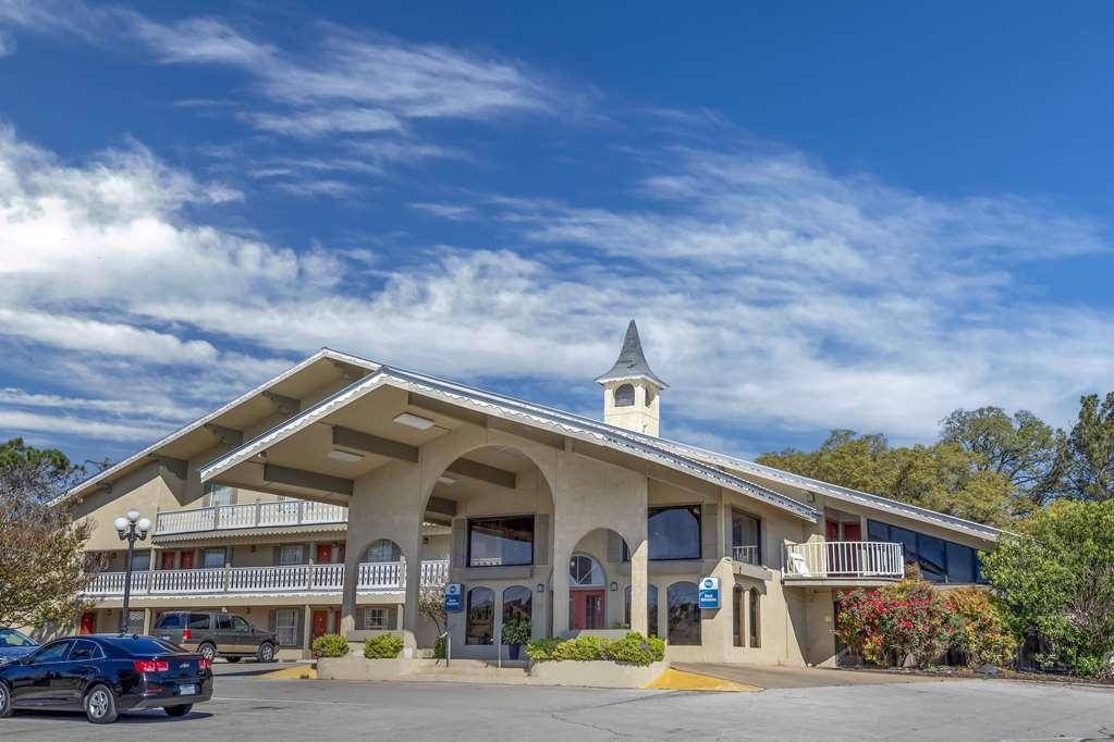 Best Western Sunday House Inn Kerrville Exterior photo